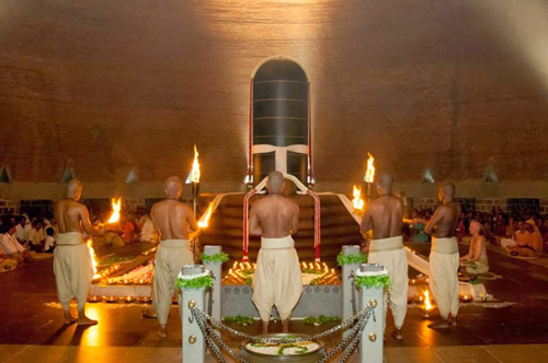 Important article of Aarti Deepam and its importance for indian culture and tradition